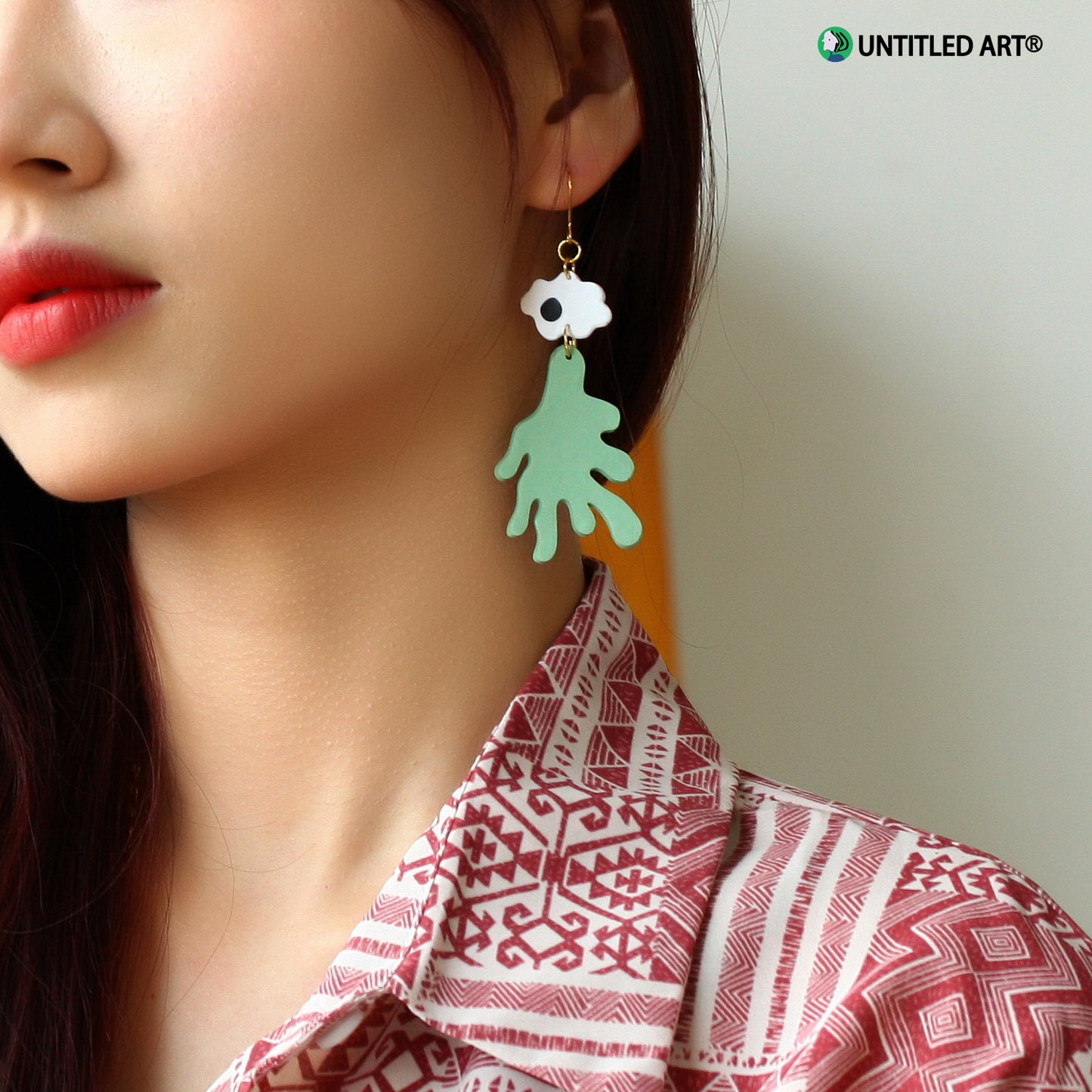 Savage growth earrings original design niche fashion ear clips high-end trendy cool earrings